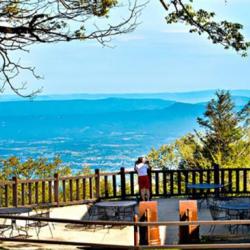 Delaware North Parks & Resorts